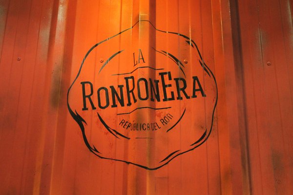 La RonRonEra Logo